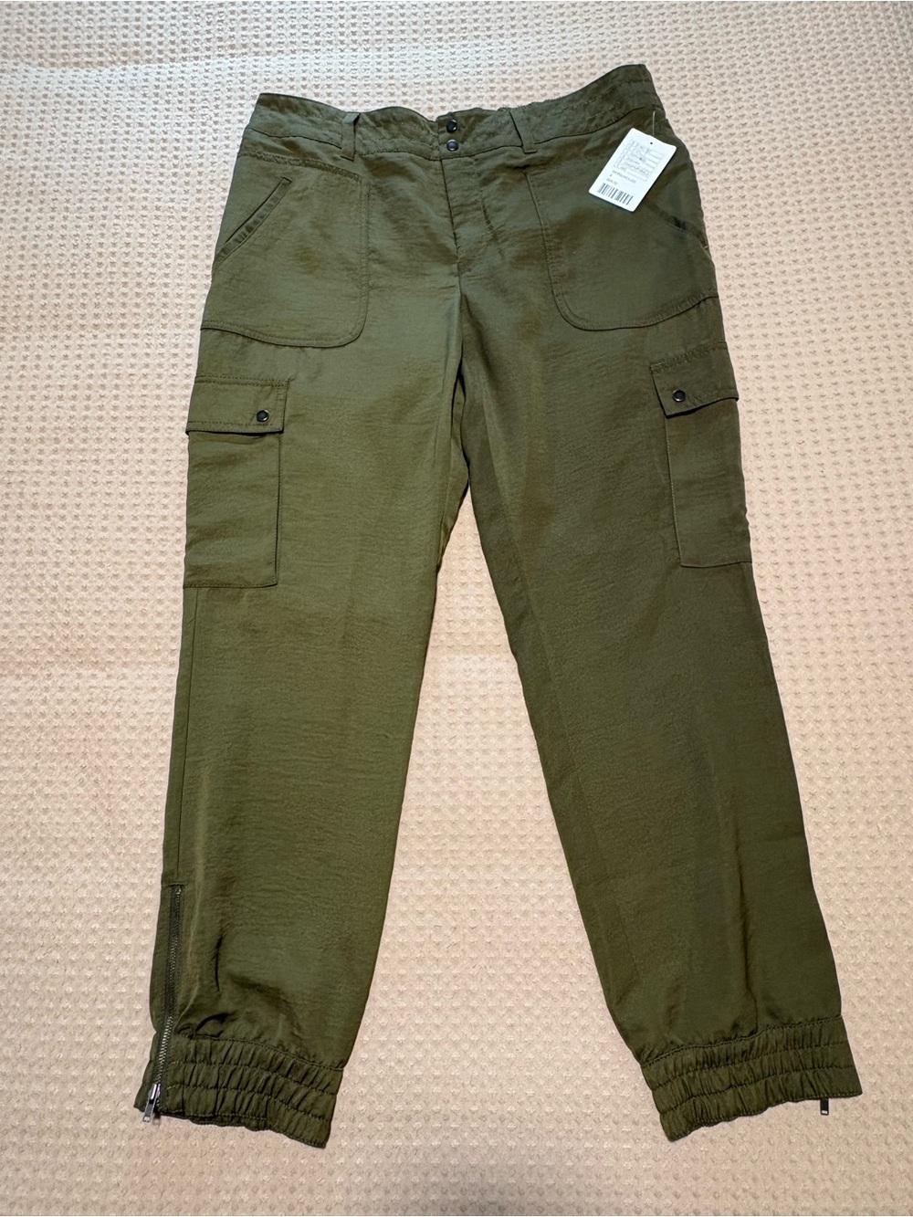 NWT Anthropology elevenses Olive Green Cargo Jogger Pants Women’s Size 8